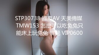 商场女厕跟踪偷拍白衣黑裤美女肉肉的水润鲍鱼真粉嫩