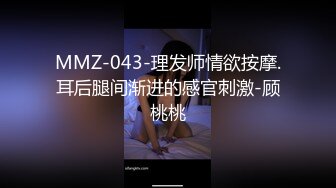 【男科圣手李大夫】药店女店员，上班期间用大黑牛自慰，时不时有客人来，玩得就是刺激，真实 (3)