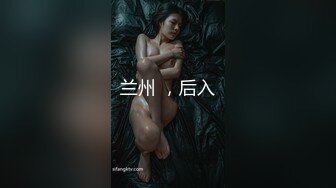 《云盘高质?泄密》露脸才是王道！热情如火的反差大学骚妹子与男友不雅自拍流出~无套后入疯狂进出~光屁屁二传丢垃圾