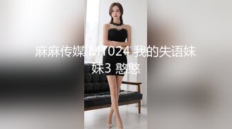 长得清纯可爱的新人妹子，胸型很美沙发边完美漏三点，奶奶很粉特写逼逼1