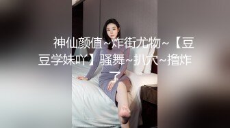 【新片速遞】  【自制字幕系列】❤️高颜值黑色长裙妹子❤️沙发开始热吻深情，激情来了直接在沙发上开怼狂艹--4K字幕版！[5.05G/MP4/00:46:02]