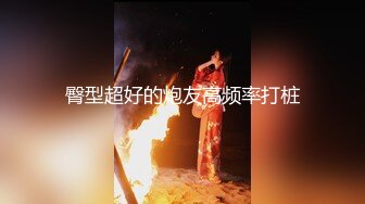 长发颜值妹子，露脸全裸自慰掰穴，粉嫩蝴蝶逼鲜嫩多汁超多角度掰穴