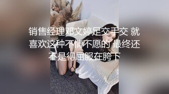 甜美系颜值女神！新人下海收费！珍珠内裤无毛肥穴，拨开近距离特写，用梳子插穴揉搓非常嫩