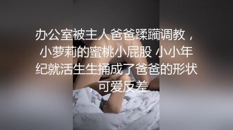 白虎人妻露脸在家伺候大哥激情啪啪，全程露脸口交大鸡巴让大哥玩逼，激情上位风骚大奶子，压在身下爆草抽插