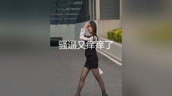 看朋友和老婆表演也爽