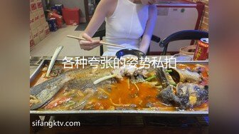 【精品泄密】某房32RMB作品，猥瑣男友出賣極品女友啪啪流出。女主乖巧漂亮，聽從指揮！外表清純原來內心淫蕩無比～3V高清原版 (1)