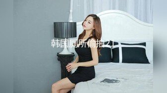 探花新人刘总约了个美丽的人妻少妇啪啪，好主动上床就脱衣服舔着乳头把鸡巴撸硬口交戴上套子就开干，真实偷怕