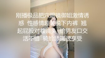 偷拍公司财务部蓝色长裙女神